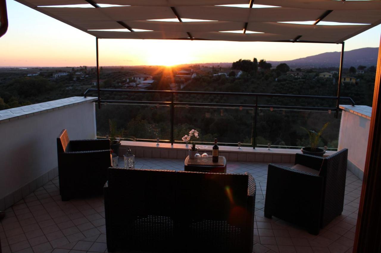 La Terrazza Sul Corso Daire Giulianello Dış mekan fotoğraf