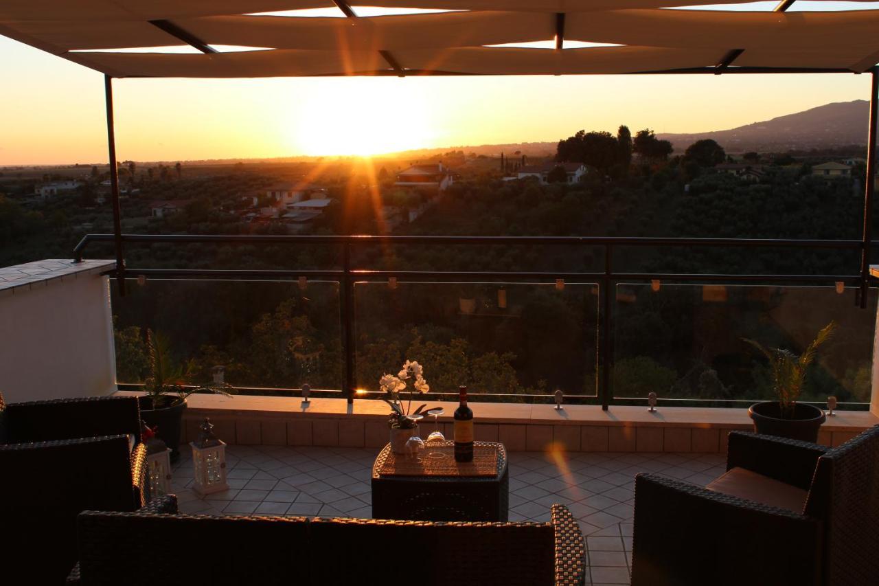 La Terrazza Sul Corso Daire Giulianello Dış mekan fotoğraf